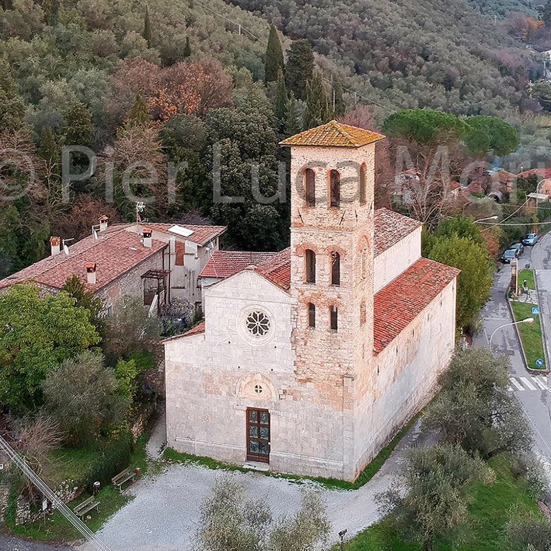 Pieve di San Giovanni e Santa Felicita a Valdicastello Carducci