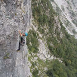 Climbing in Versilia