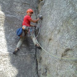 Climbing in Versilia