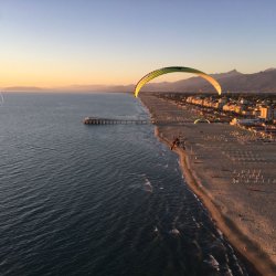 Hang gliding in Lido di Camaiore
