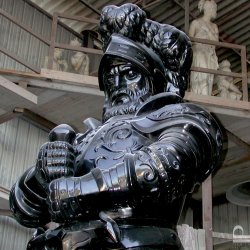 Statue en Black marble from Belgium