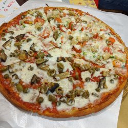 Pizza Pizzeria Lo Sceriffo a Viareggio
